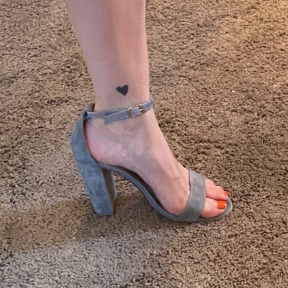 Blue Suede Steve Madden Heels - Picture 5 of 8